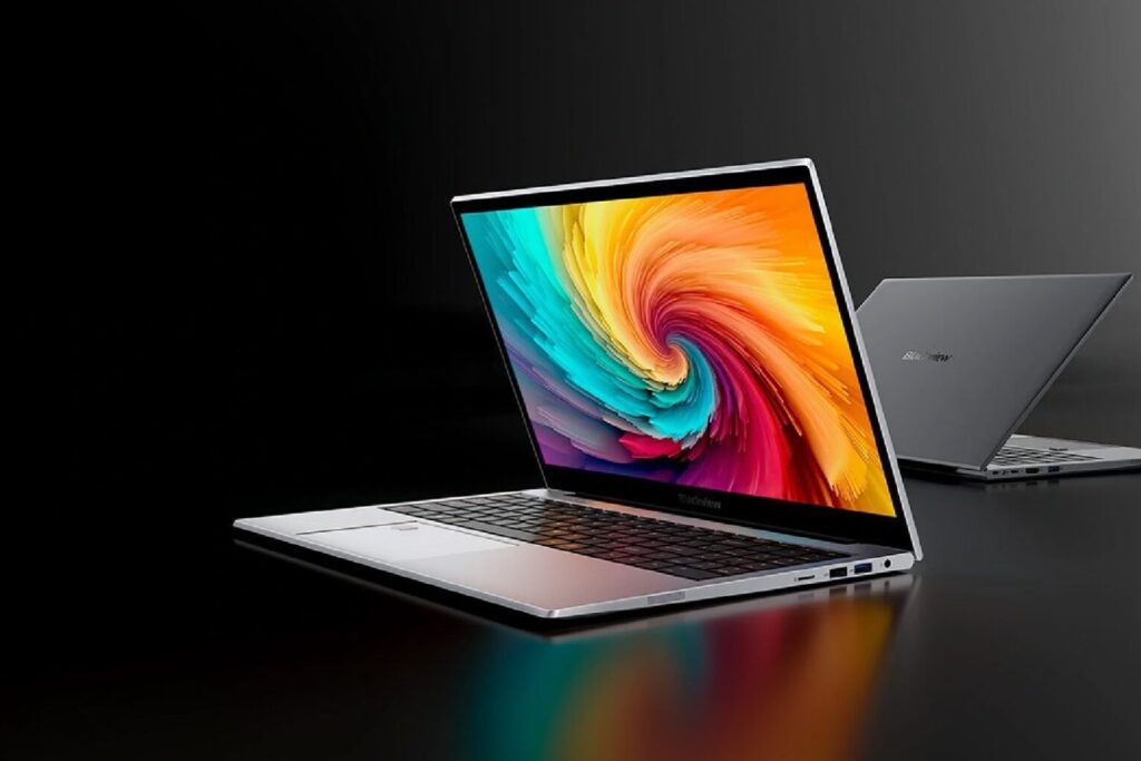 Bardzo tani, a wydajny. Laptop z 16 GB RAM i Windowsem 11 za 1099 zł
