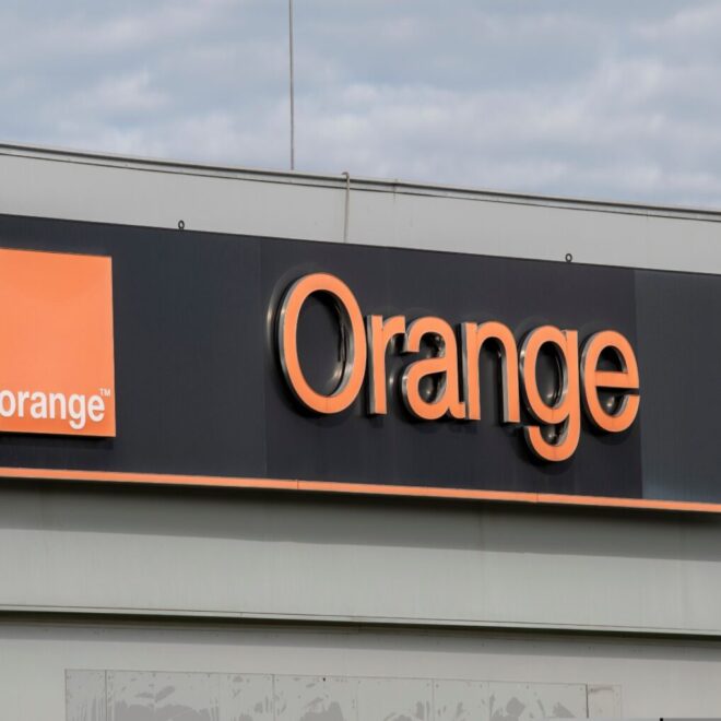 Orange wyłączyło sieć w całej Polsce. To koniec 3G 