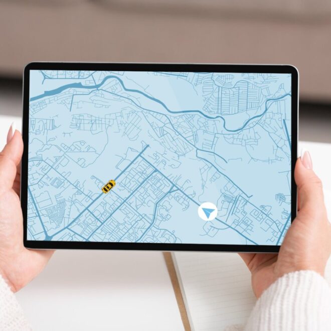 Indie rozważają stałe śledzenie lokalizacji w smartfonach. Apple, Samsung i Google przeciw planom rządu