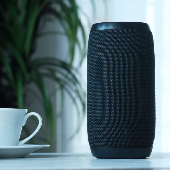 Jak wybrać bezprzewodowy głośnik Bluetooth w 2025? Szybki poradnik