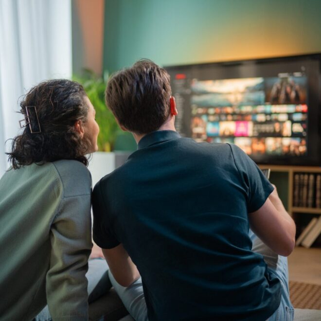 Jak daleko siedzieć od telewizora, żeby nie psuć oczu?