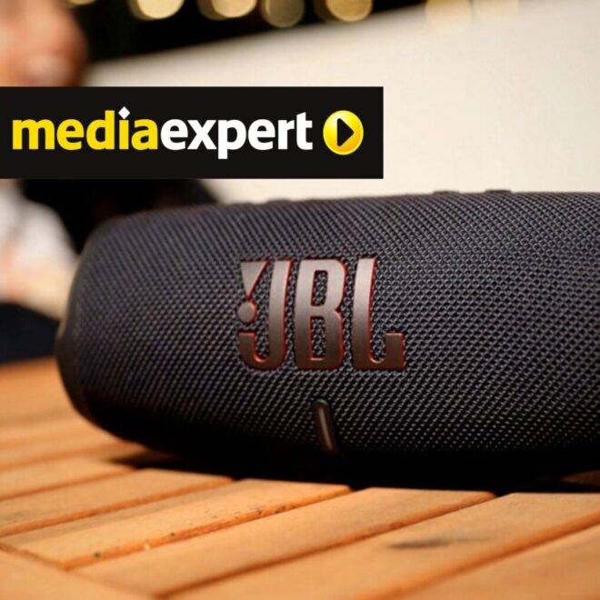 Głośnik JBL Charge 5 przeceniono z 500 na 400 zł w Media Expert, ale tylko do jutra