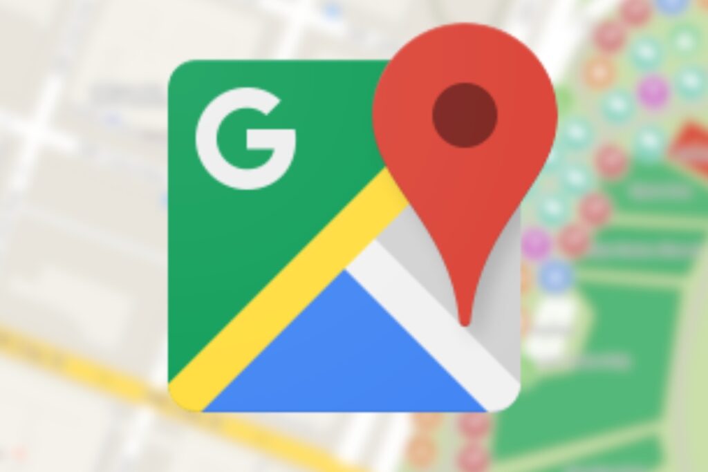 Logo google maps i w tle zablurowane mapy