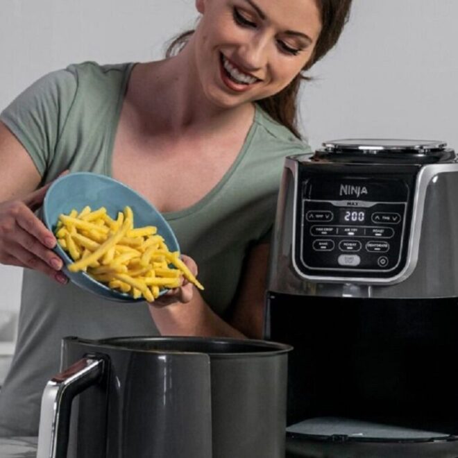 Air Fryer Ninja za 249 zł w Neonet. Wcześniej kosztowała 399 zł